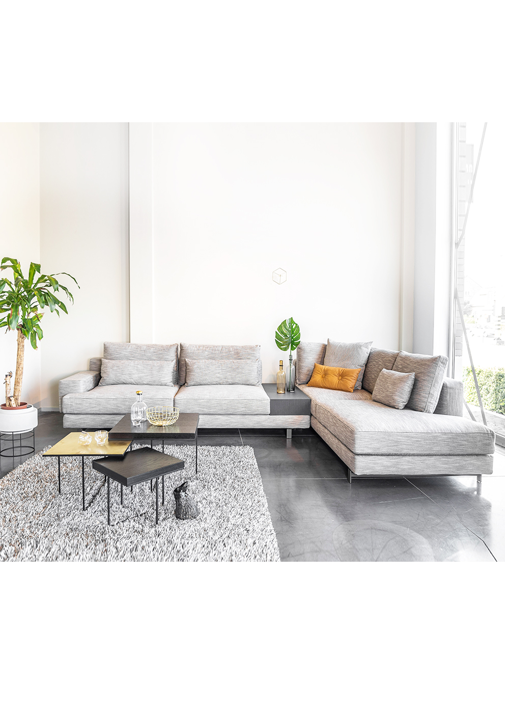 Sinds Ingrijpen Van streek Evolution Design Meubelen: Marmont Sofa | Design Hoekzetel van Nú!