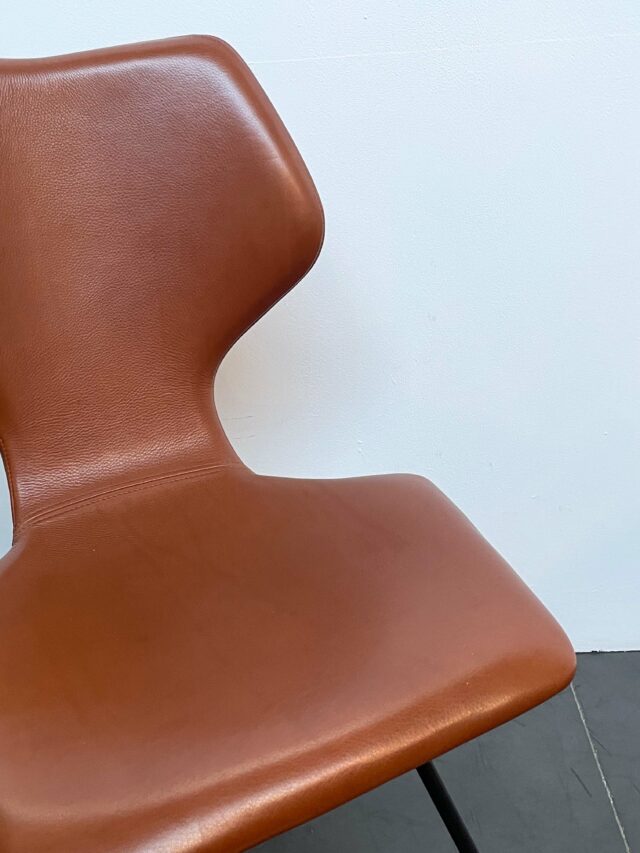 Outlet Design stoel-kortingen-solden-stoelen - mier stoel - ledere stoe