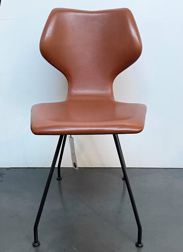 Outlet Design stoel-kortingen-solden-stoelen - mier stoel - ledere stoel