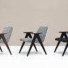 Evolution design- fauteuil -Design meubels-interieurwinkel-design winkel - woonkamer - living - houten poten - zwarten poten - stof